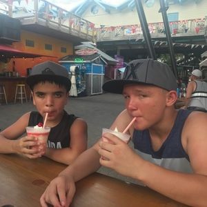 Meet your Posher, Robert